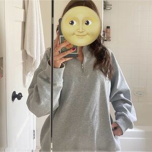 Brandy Melville Missy Sweatshirt